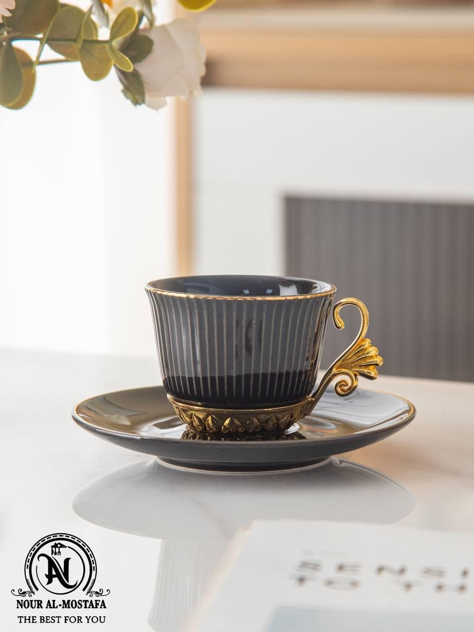 قهوه باكت 12ق يد معدن - أسود وذهبي