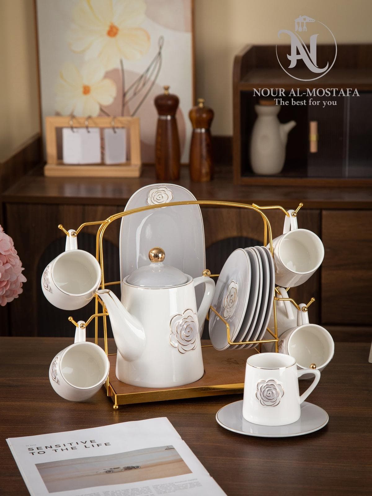 طقم قهوة بورسلين أبيض ورمادي بنقشة وردة ذهبية 14 قطعة